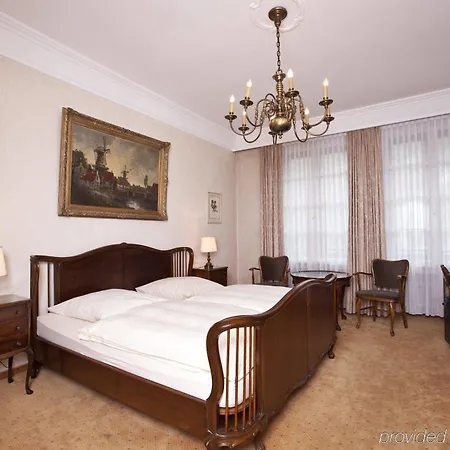 The Midtown 4* ケルン