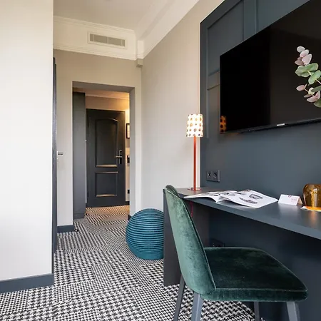 The Midtown 4*