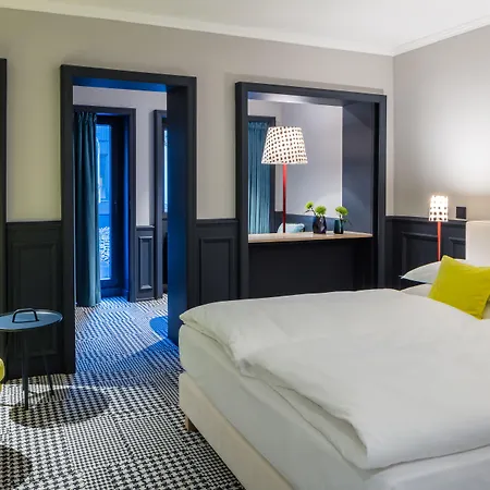Otel The Midtown Köln
