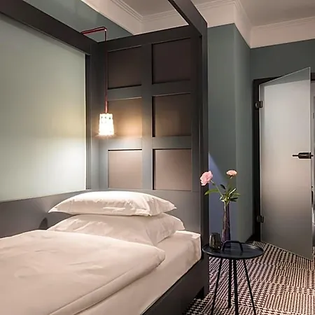 The Midtown 4*