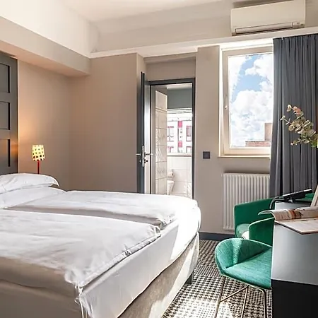 The Midtown فندق 4*