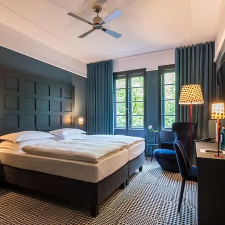 Otel The Midtown 4*
