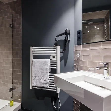 The Midtown Szálloda