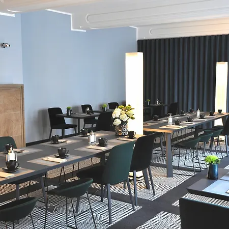Otel The Midtown 4*
